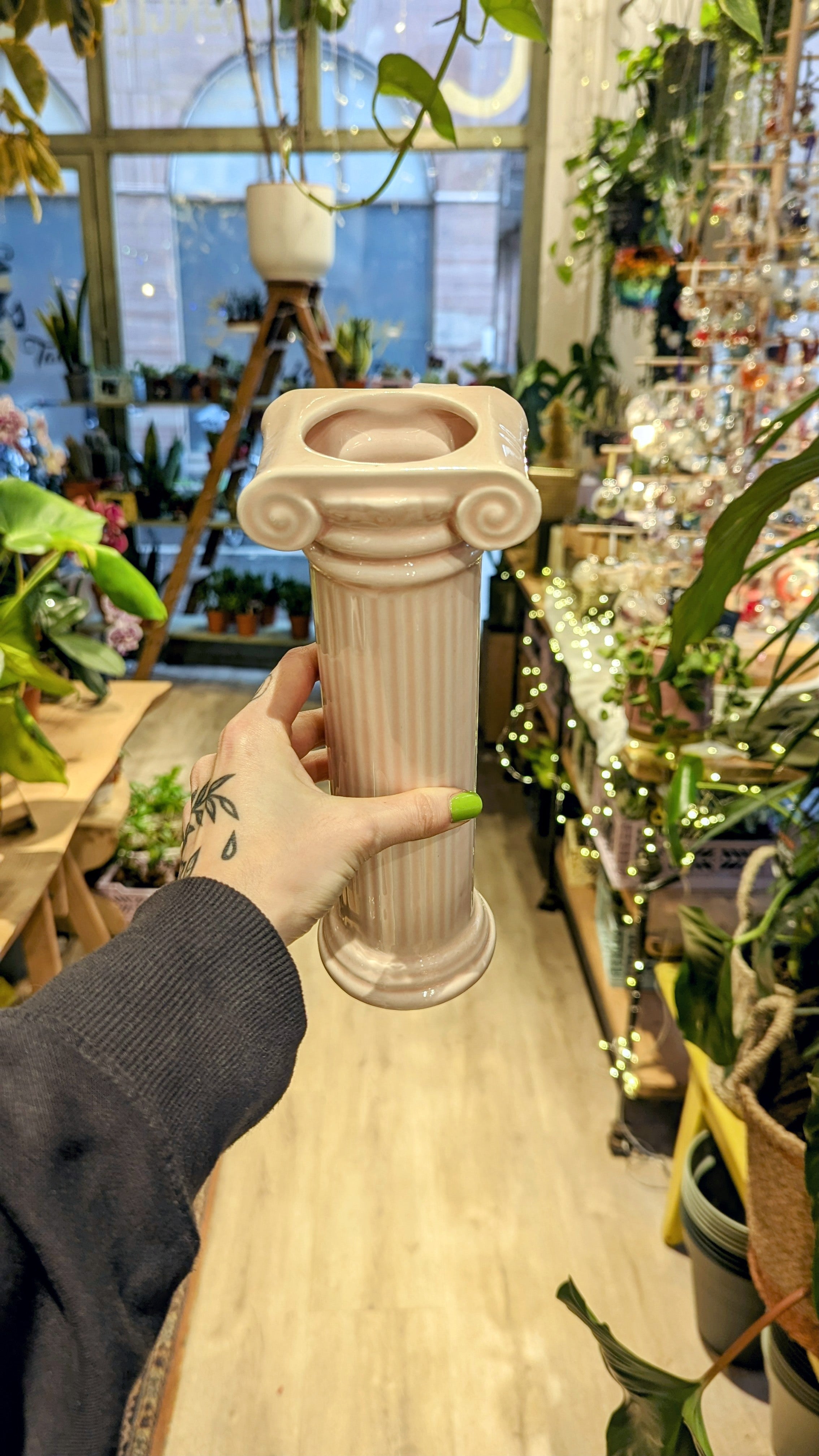 Athena vase (column) - DOIY