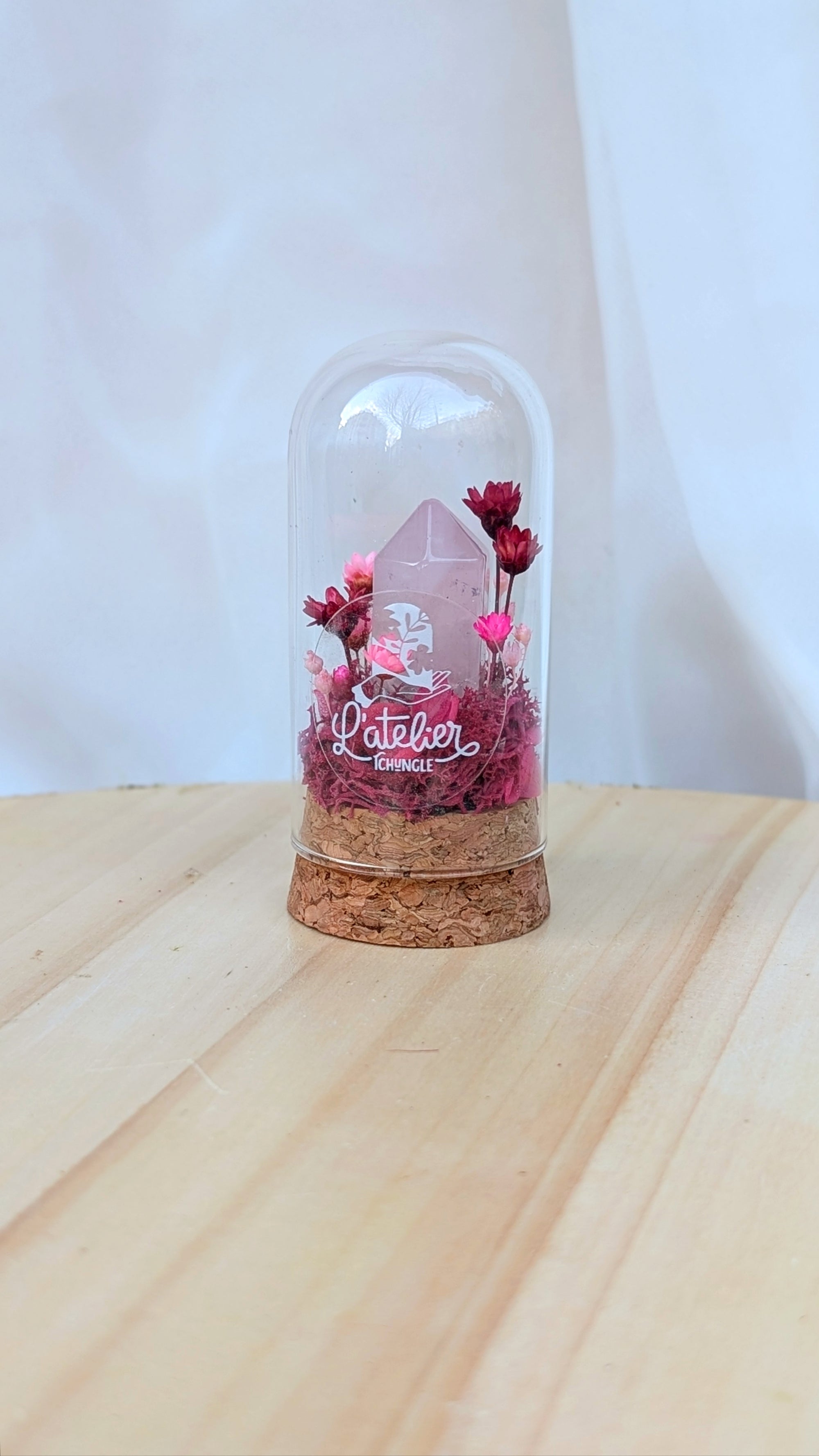 Dôme de fleurs séchées avec cristal