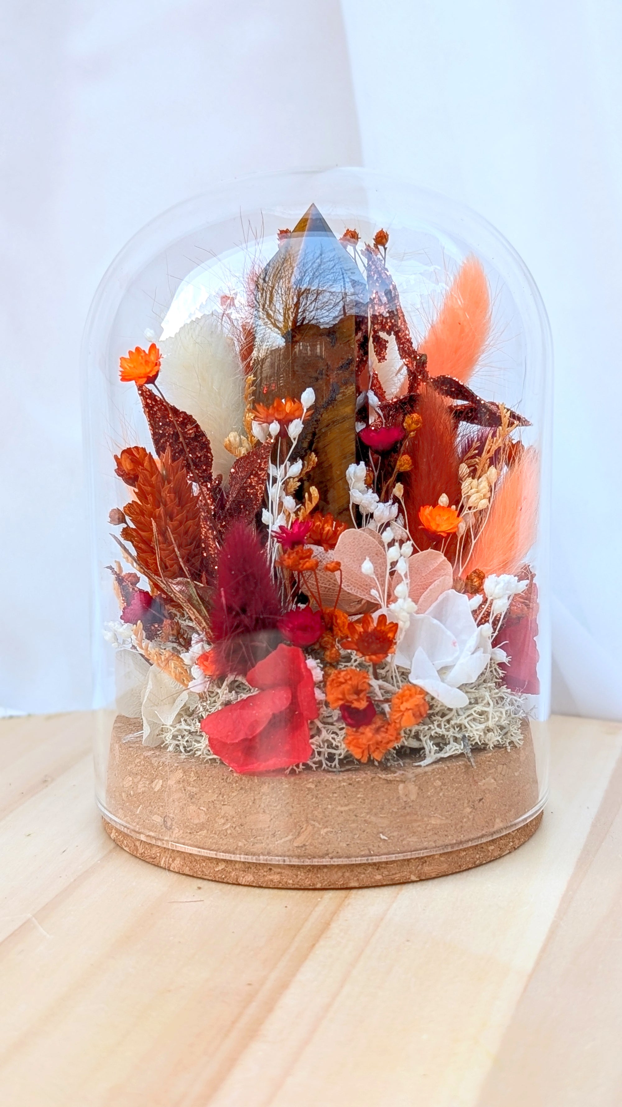 Dôme de fleurs séchées avec cristal