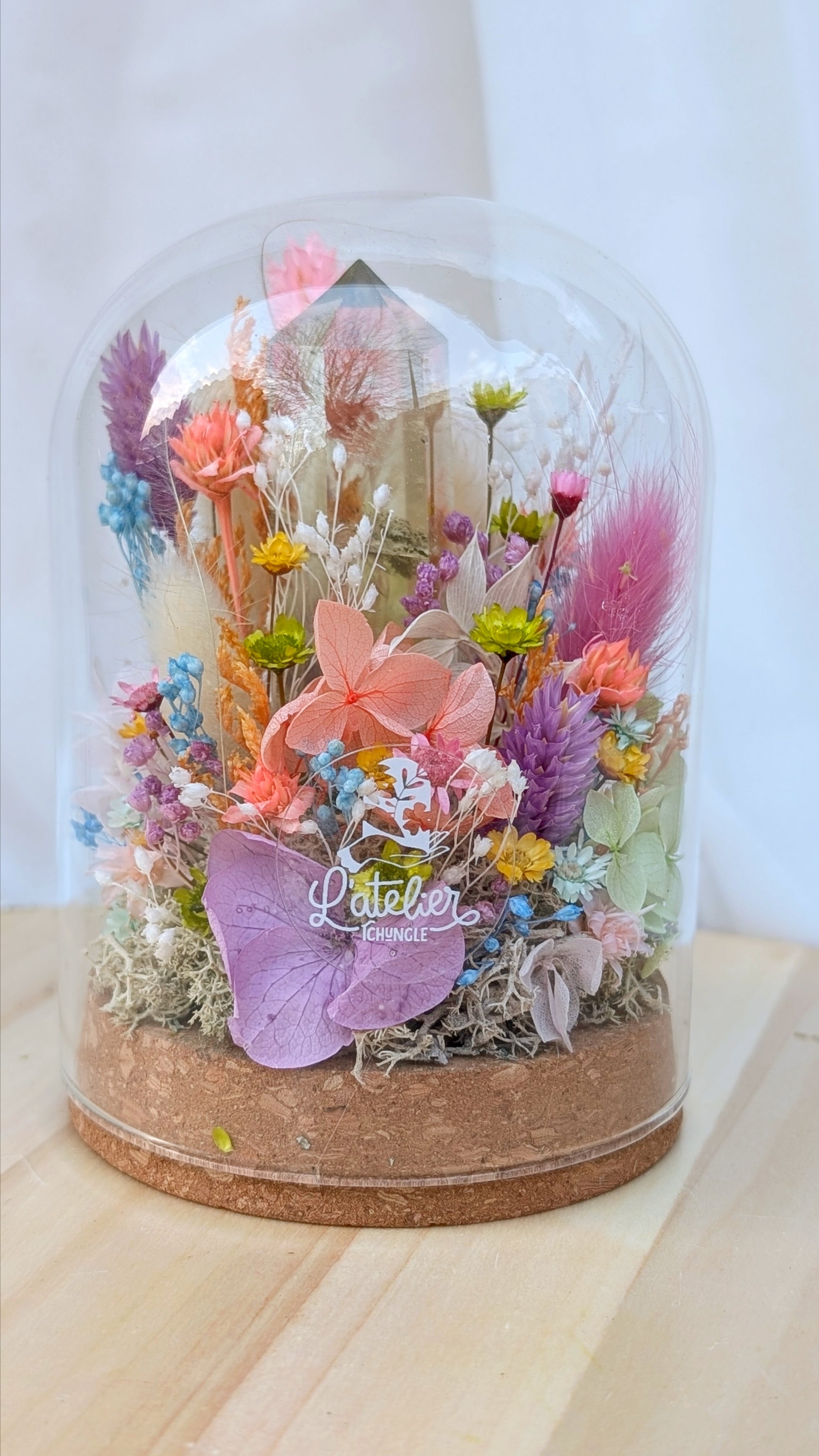 Dôme de fleurs séchées avec cristal