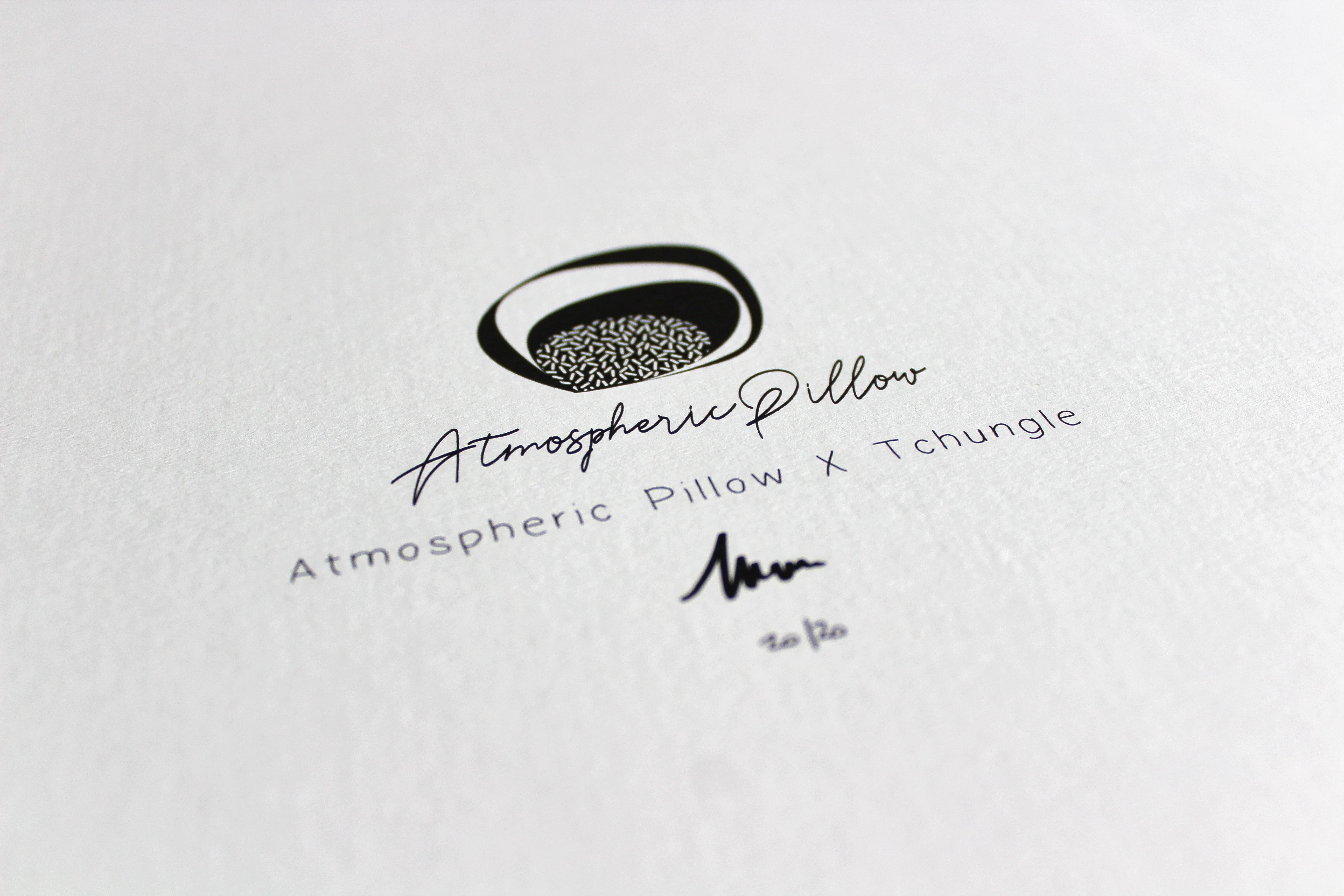 Atmospheric Pillow | Affiche Cocon