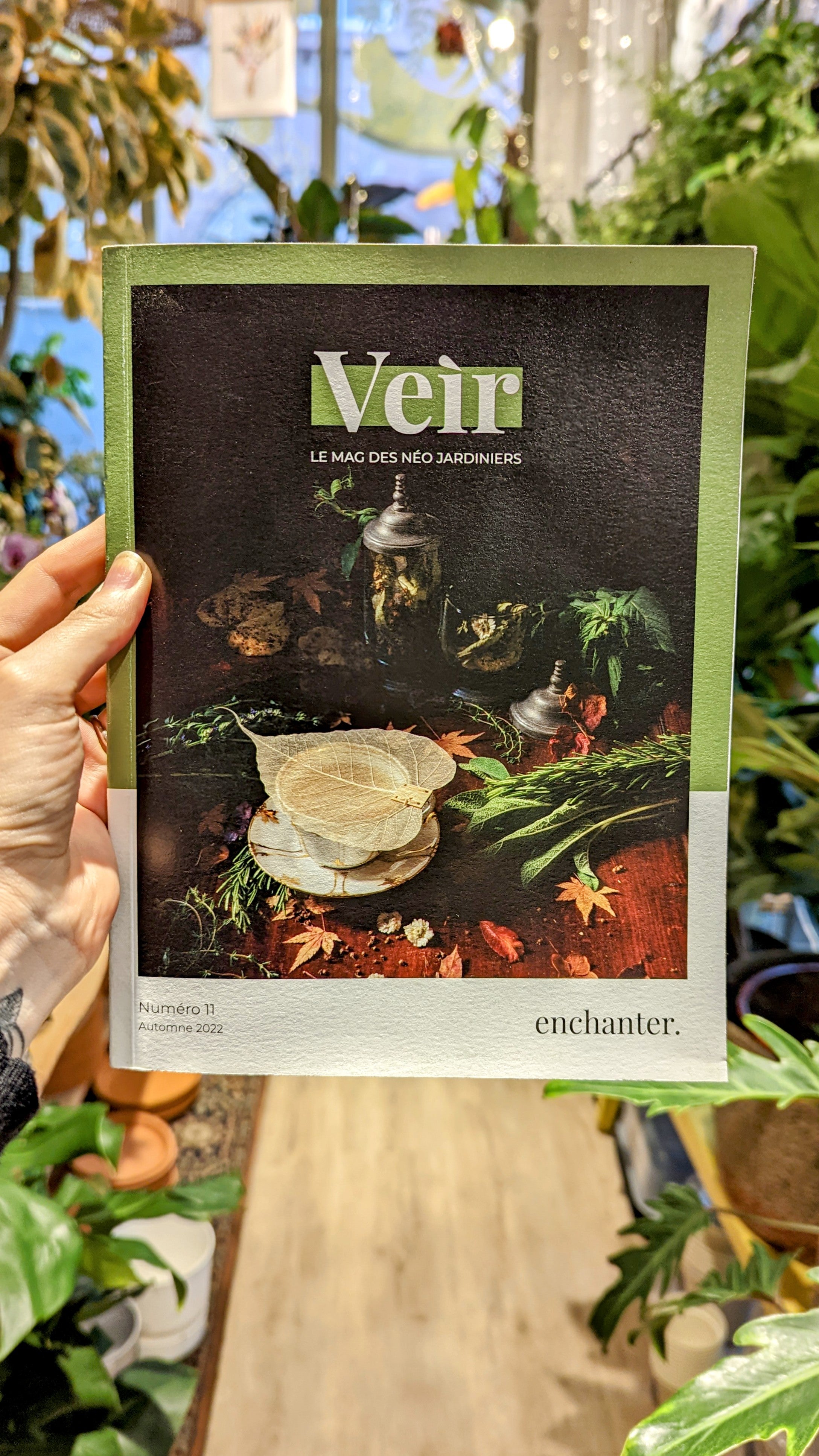 Veir magazine | Numéro 11 – Automne 2022 : enchanter.